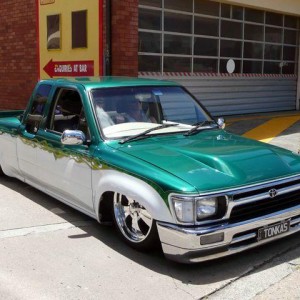 hilux24