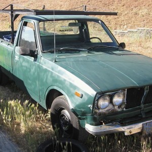 73 Hilux RN27 "Green Rat Rod"