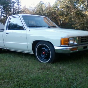 my 87 2wd base. its a show winning mini in the making.